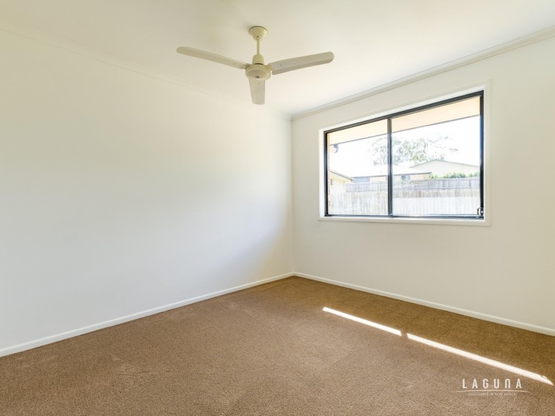 7 Decker Place, Southside QLD 4570