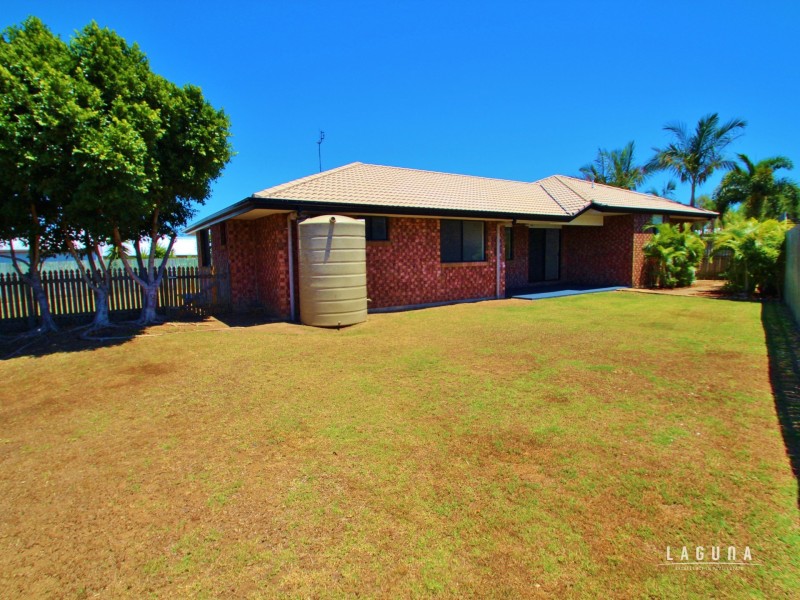 7 Decker Place, Southside QLD 4570