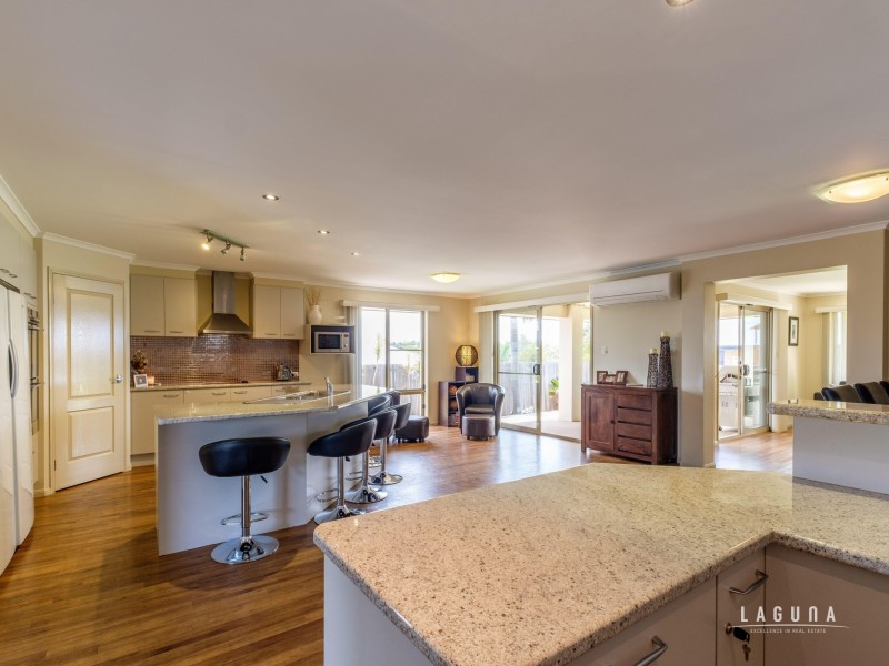 11 Directors Circuit, Jones Hill QLD 4570