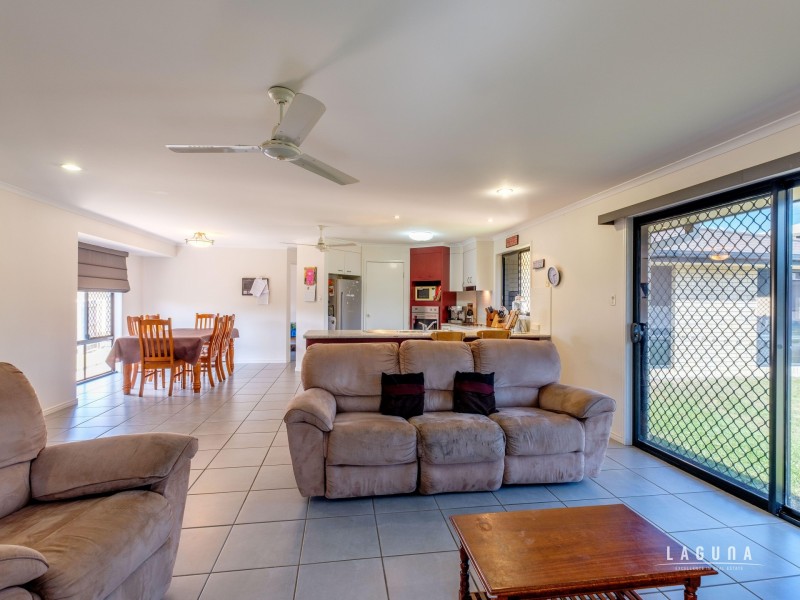 11 Vista Close, Southside QLD 4570