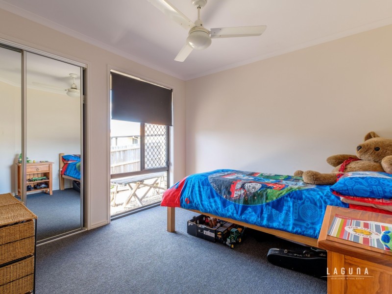 11 Vista Close, Southside QLD 4570