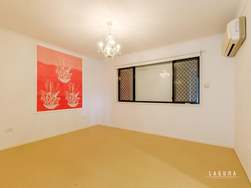 5 Inverness Street, Southside QLD 4570