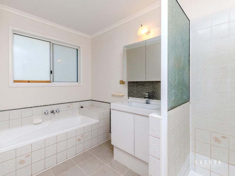 1 Rocks Road, Southside QLD 4570