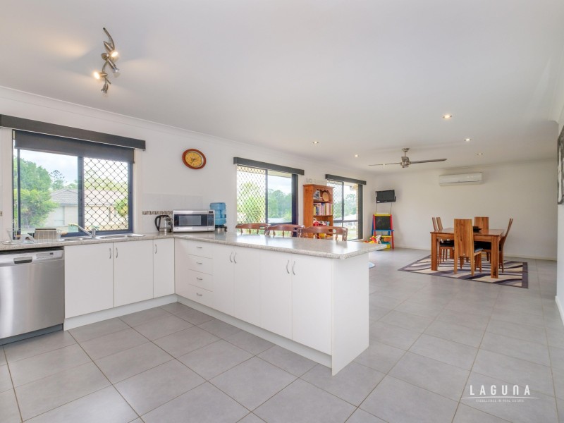 52 Hilltop Avenue, Southside QLD 4570