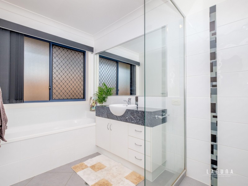 52 Hilltop Avenue, Southside QLD 4570