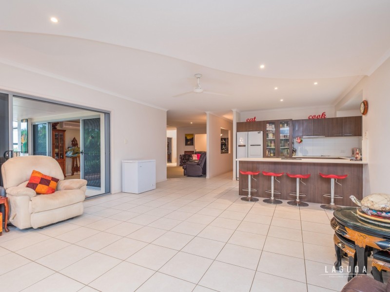 8 Federation Court, Southside QLD 4570