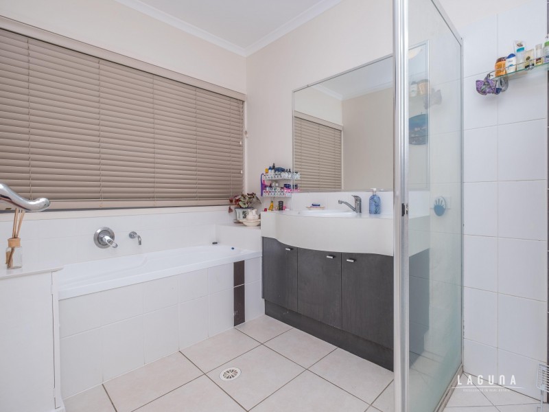 8 Federation Court, Southside QLD 4570