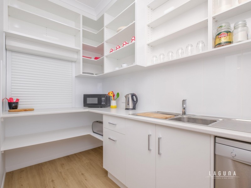 2 Brickfield Crescent, Southside QLD 4570