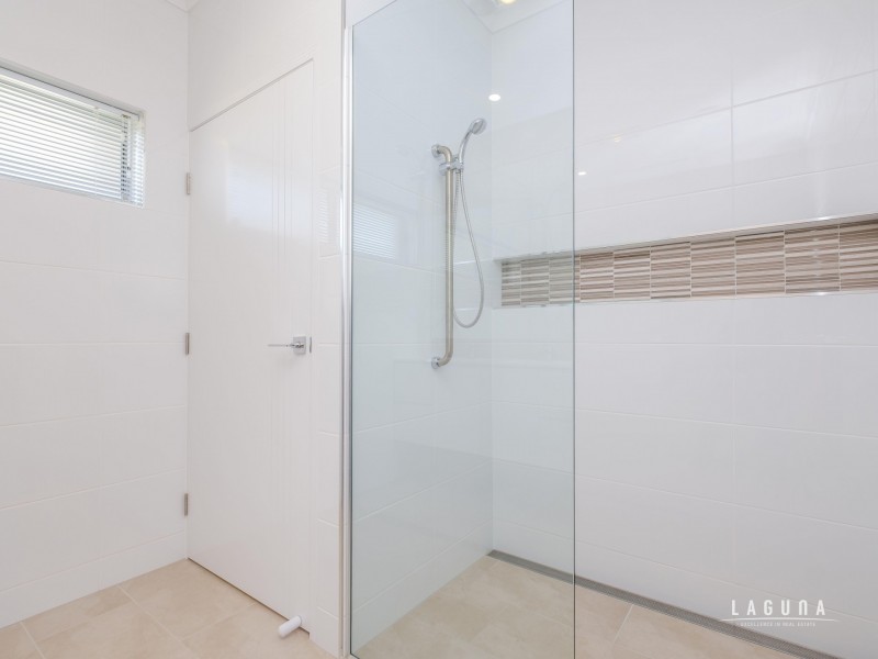2 Brickfield Crescent, Southside QLD 4570