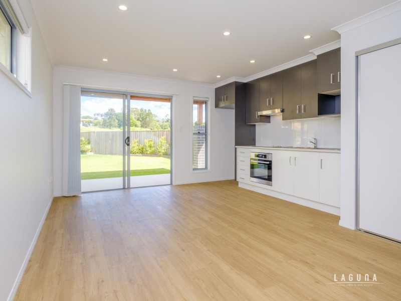 2 Brickfield Crescent, Southside QLD 4570