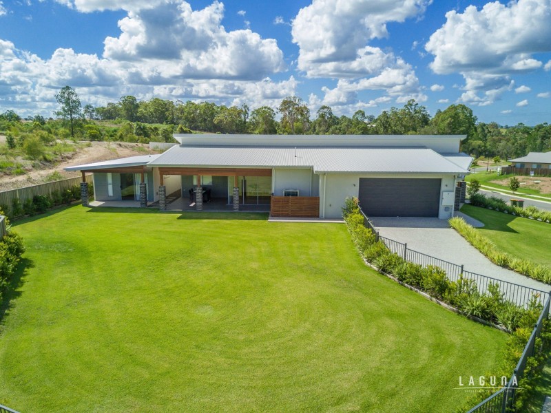 2 Brickfield Crescent, Southside QLD 4570