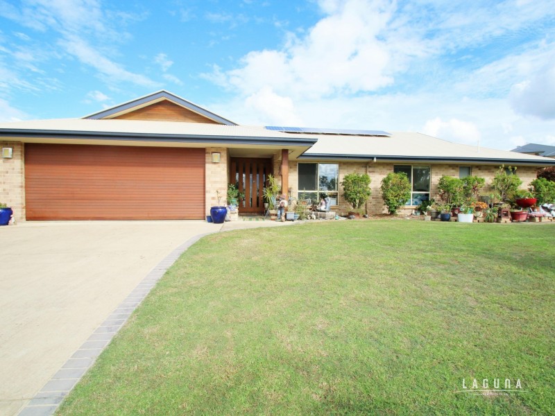 11 Deakin Court, Southside QLD 4570