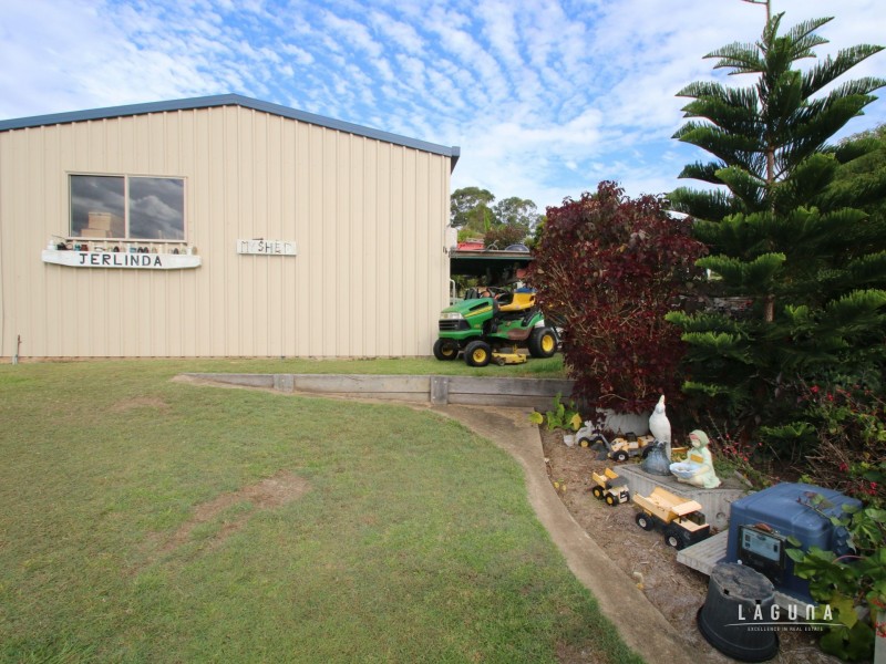 11 Deakin Court, Southside QLD 4570
