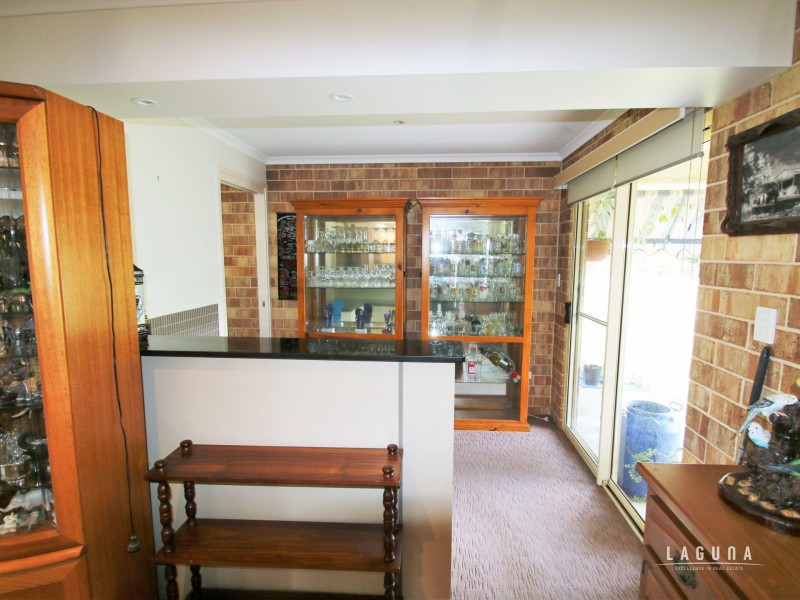 11 Deakin Court, Southside QLD 4570