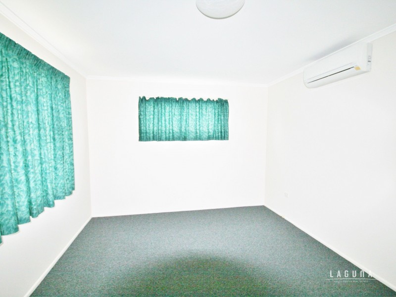 6 James Street, Southside QLD 4570