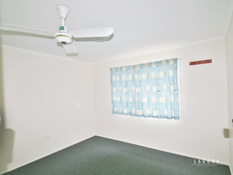 6 James Street, Southside QLD 4570