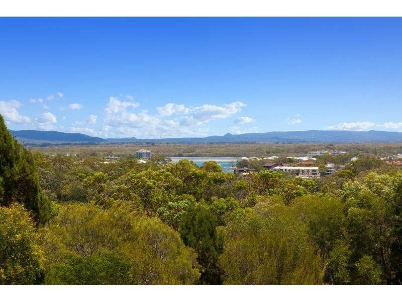 11 Banksia Avenue, Noosa Heads QLD 4567
