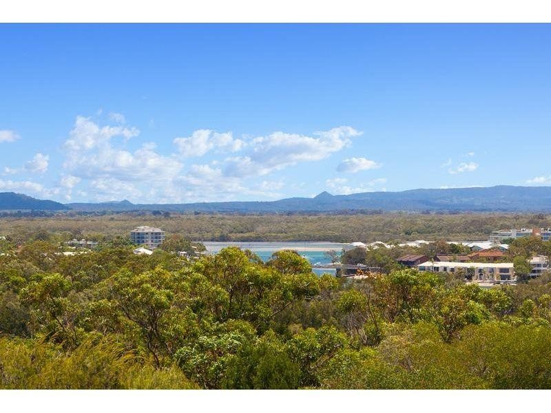 11 Banksia Avenue, Noosa Heads QLD 4567