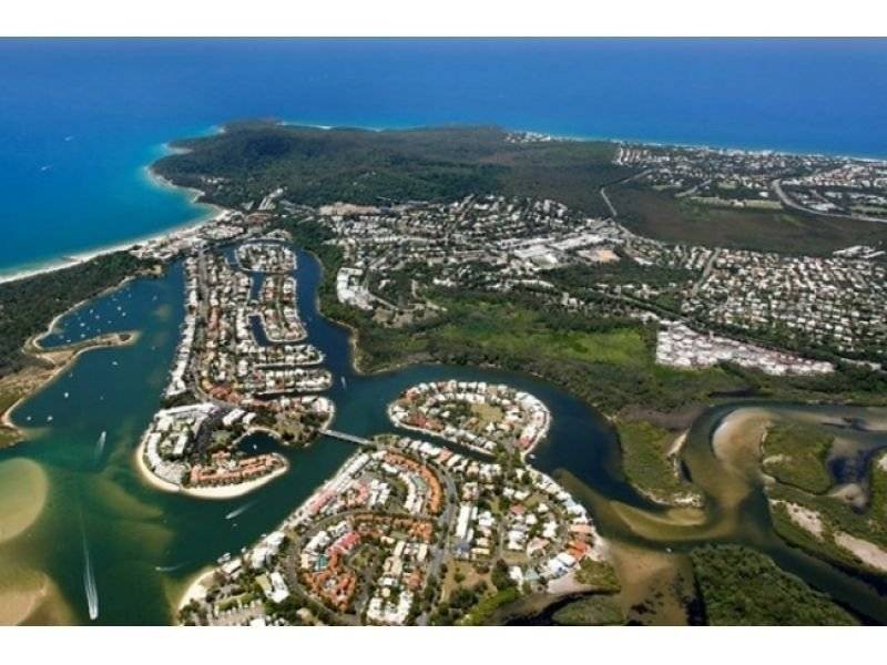 11 Banksia Avenue, Noosa Heads QLD 4567