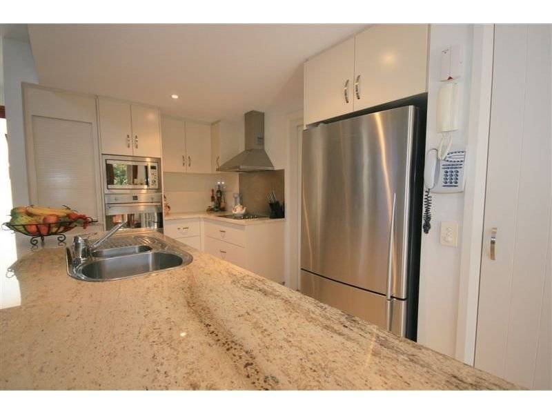 2/12-14 Elizabeth Street, Noosaville QLD 4566