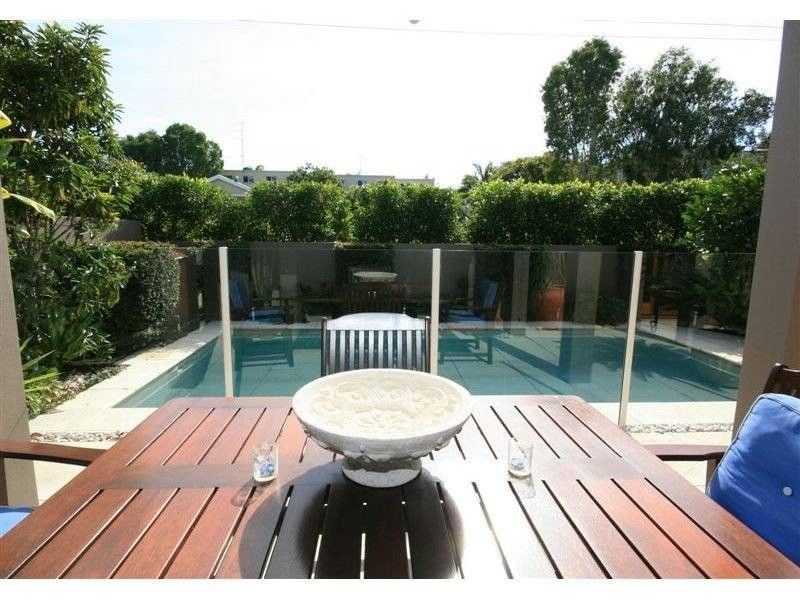 2/12-14 Elizabeth Street, Noosaville QLD 4566