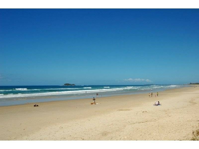 923 David Low Way, Marcoola QLD 4564