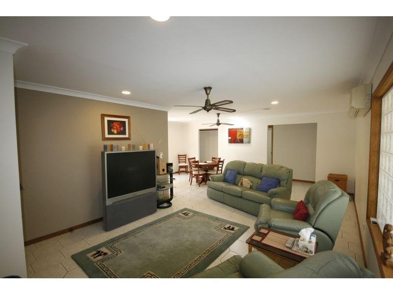 6 Laurina Court, Tewantin QLD 4565
