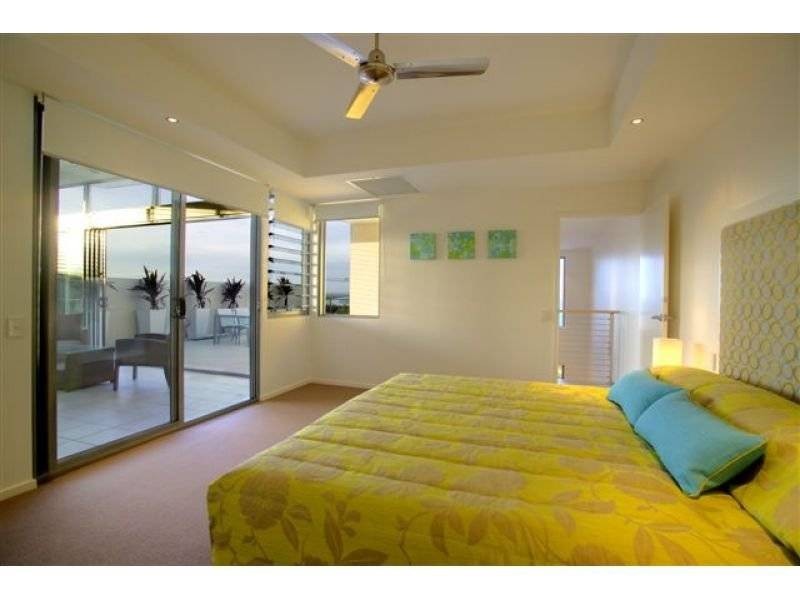 5 Ocean View Parade, Rainbow Beach QLD 4581