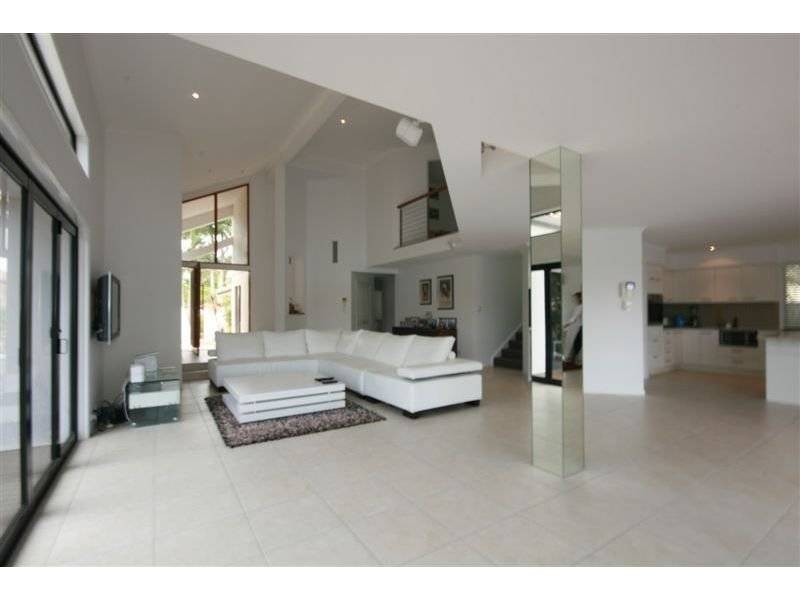 22 Topsails Place, Noosa Waters QLD 4566