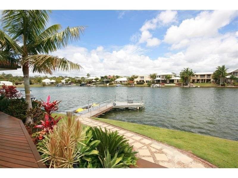 22 Topsails Place, Noosa Waters QLD 4566
