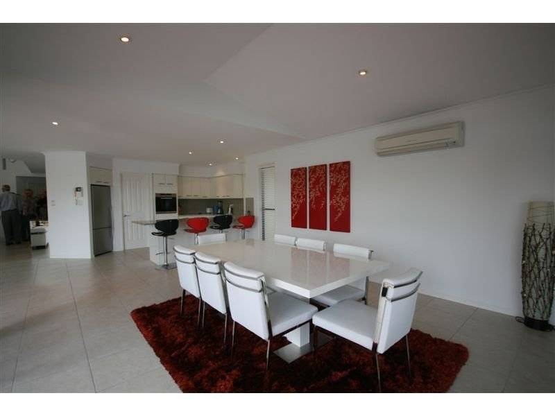 22 Topsails Place, Noosa Waters QLD 4566