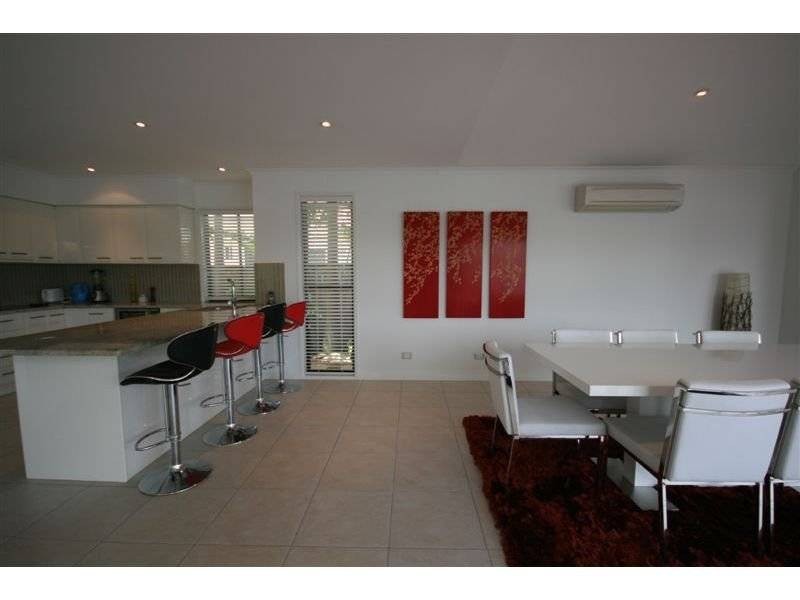 22 Topsails Place, Noosa Waters QLD 4566