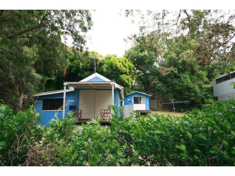 8 Boreen Parade, Boreen Point QLD 4565