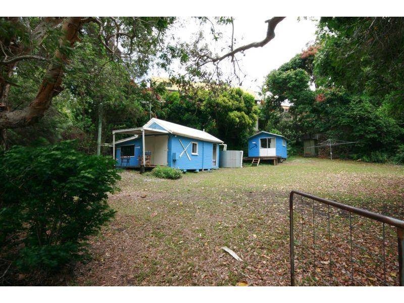 8 Boreen Parade, Boreen Point QLD 4565