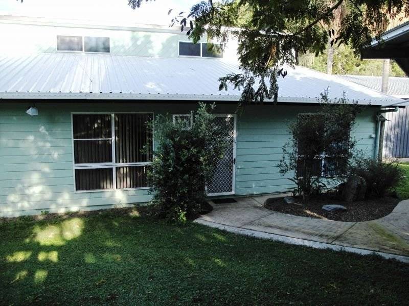 Goomboorian QLD 4570