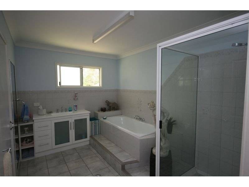 Goomboorian QLD 4570