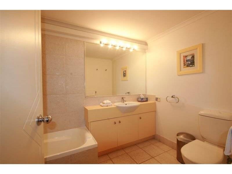 18/287 Gympie Terrace, Noosaville QLD 4566