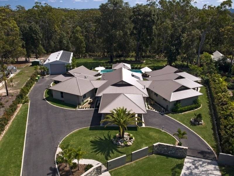 81 Edington Drive, Cooroibah QLD 4565