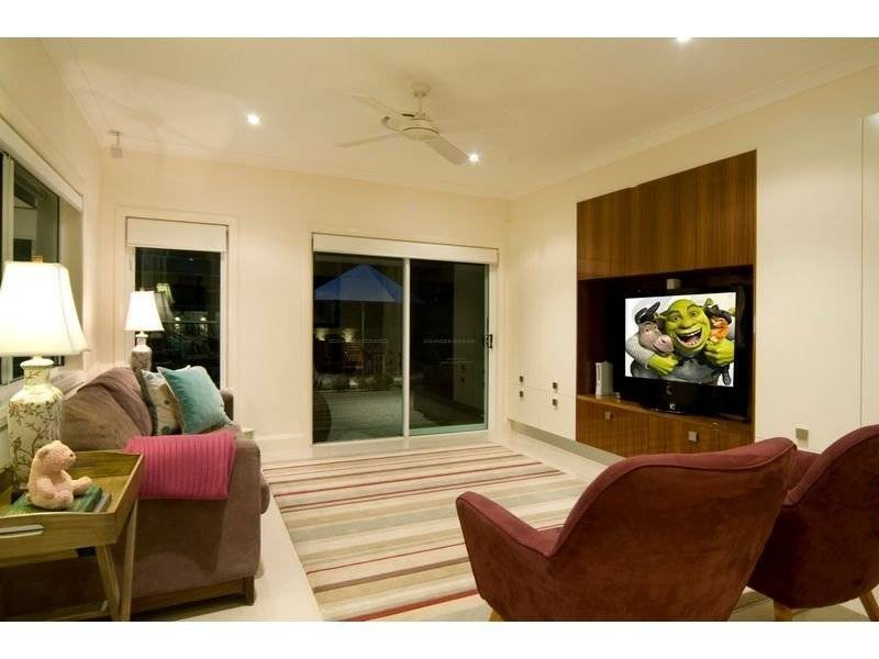 81 Edington Drive, Cooroibah QLD 4565