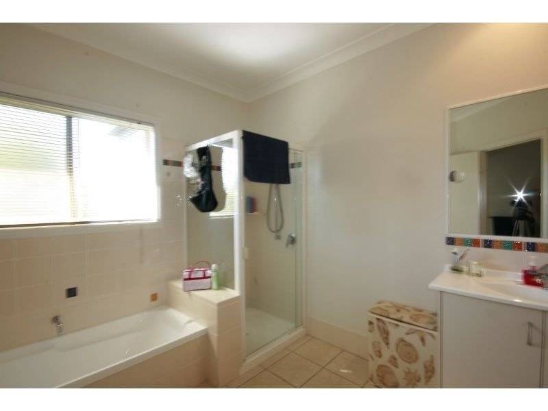 8 Dirum Court, Tewantin QLD 4565