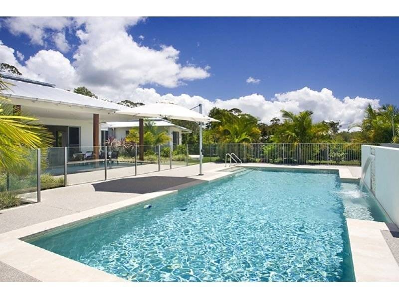 70 Edington Drive, Cooroibah QLD 4565