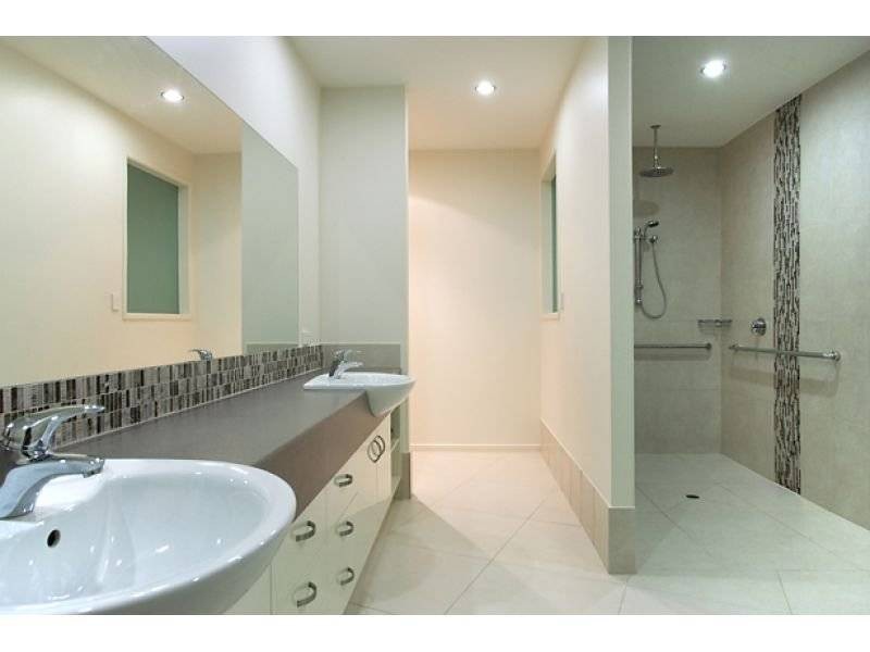 70 Edington Drive, Cooroibah QLD 4565