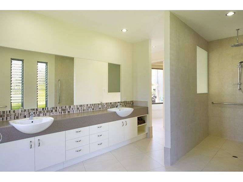 70 Edington Drive, Cooroibah QLD 4565