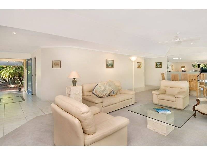 10 Wilkes Court, Tinbeerwah QLD 4563