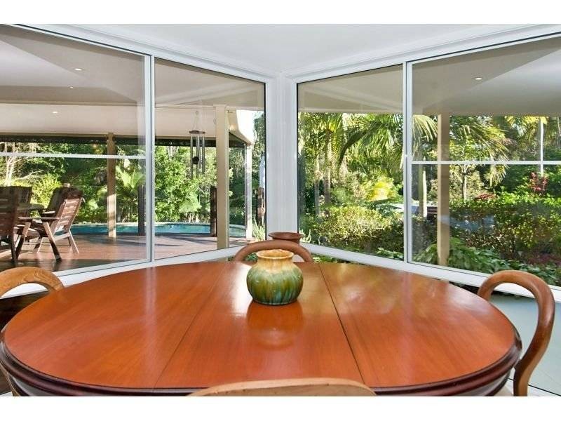 10 Wilkes Court, Tinbeerwah QLD 4563