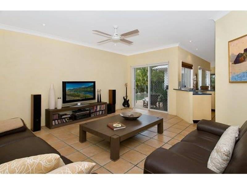 10 Dolphin Crescent, Noosa Heads QLD 4567