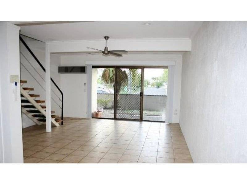 3/130 Noosa Parade, Noosaville QLD 4566