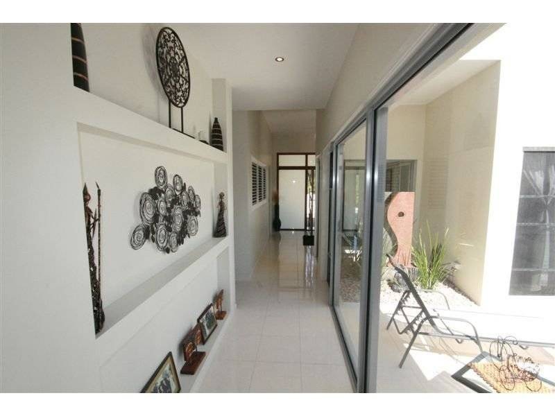 27 Jacksonia Place, Noosaville QLD 4566