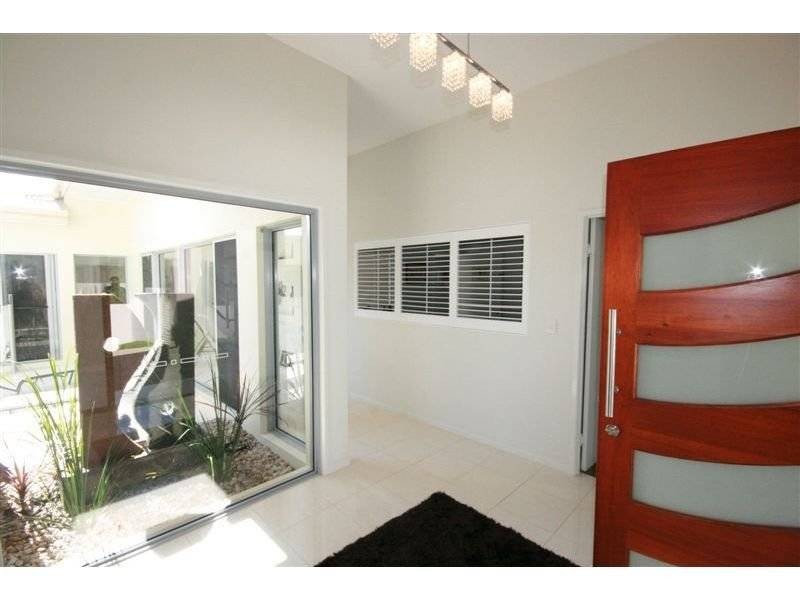 27 Jacksonia Place, Noosaville QLD 4566