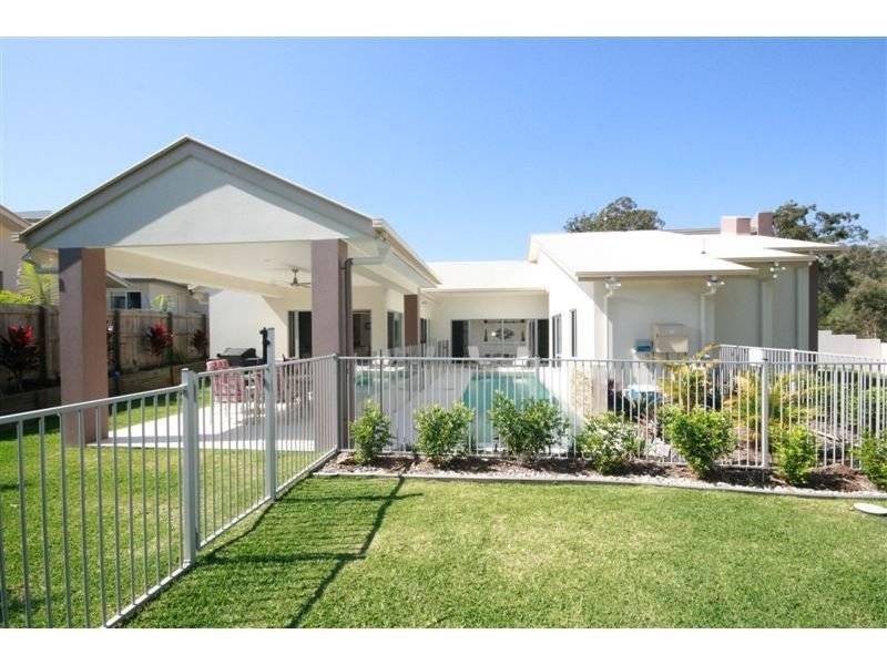 27 Jacksonia Place, Noosaville QLD 4566